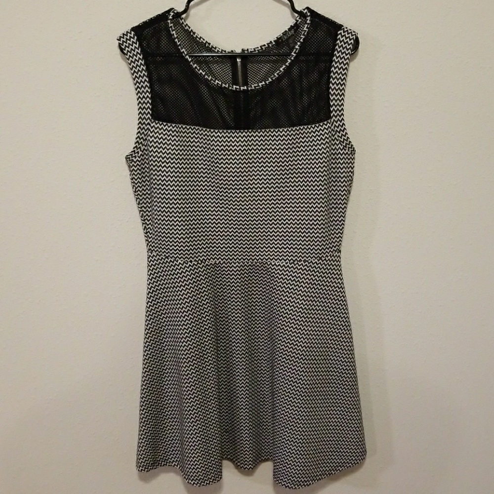 Black&white dress